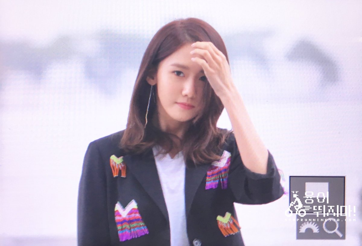 [PIC][08-04-2016]YoonA khởi hành đi Bắc Kinh – Trung Quốc để tham dự sự kiện "Star Zone" vào chiều nay CfgsrrWW4AAmHP4