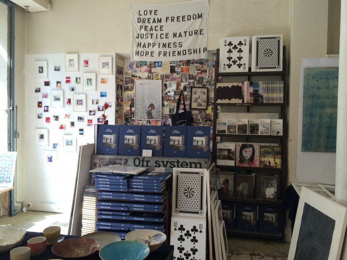 shababaty's tweet photo. #0fr. la librairie la plus cool de #Paris
https://t.co/NMYIavU4Ym via @lesinrocks https://t.co/3Z7e2OUMZ7
