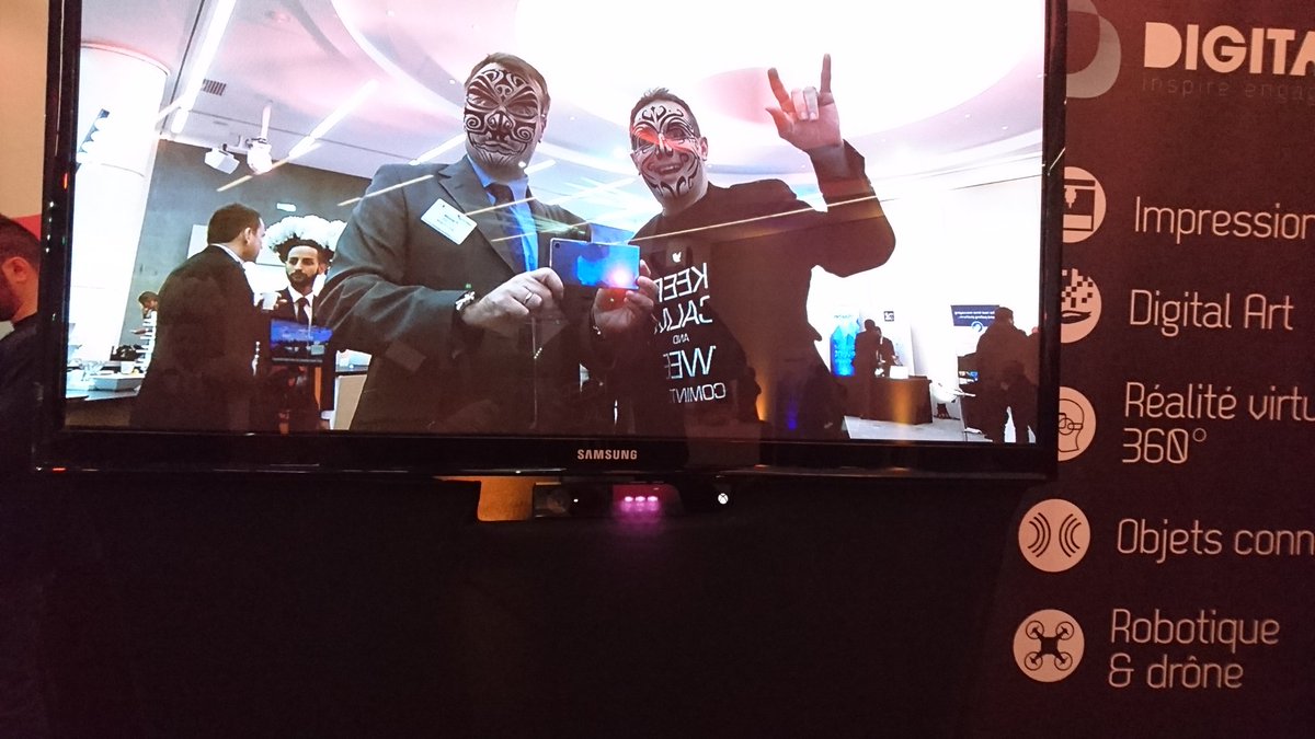 Feeling Tribal bravo l'animation Magic Mirror #digitalday <a href="/Styfff/">Stéphane MIRA</a>  #ComInTech