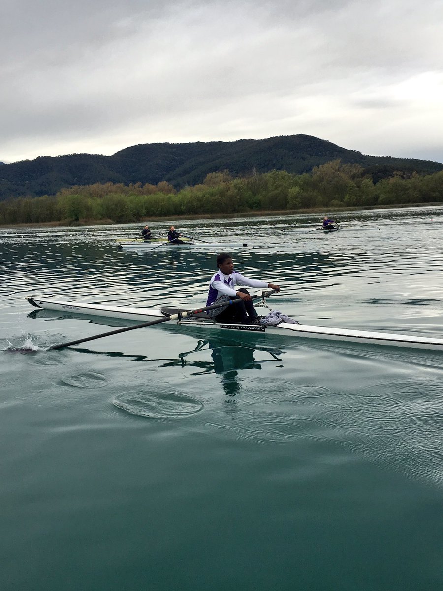PutneyHighSport's tweet photo. Great singles session this morning! #RowCamp #PutneyPanthers https://t.co/QB2gX8u5e4