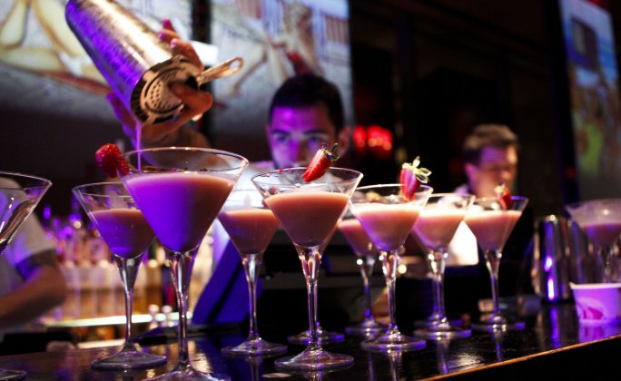 It's weekend! And especially for our Dutch followers, we selected some party hotspots! > bit.ly/1qc58SM