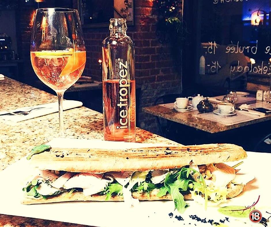 khisto_'s tweet photo. #WineFriday

Dinner is best served with a premium wine cocktail ;-) https://t.co/WiqbTlSsmj