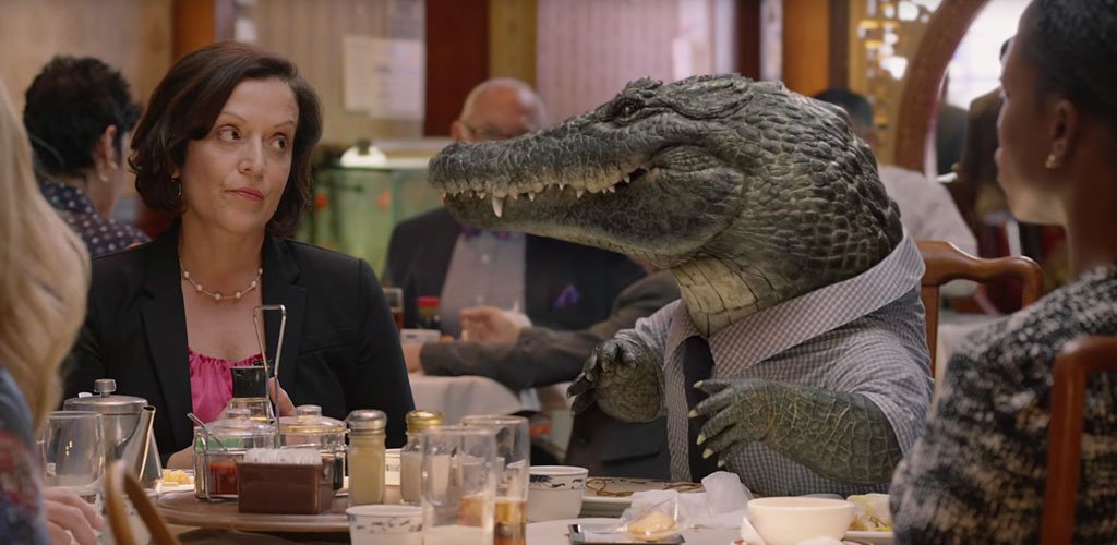 GEICO's tweet photo. RT this video for a chance to win a FREE limited edition #AlligatorArms Tee! https://t.co/7yD7K1DPxg https://t.co/nBM3NDUbcS