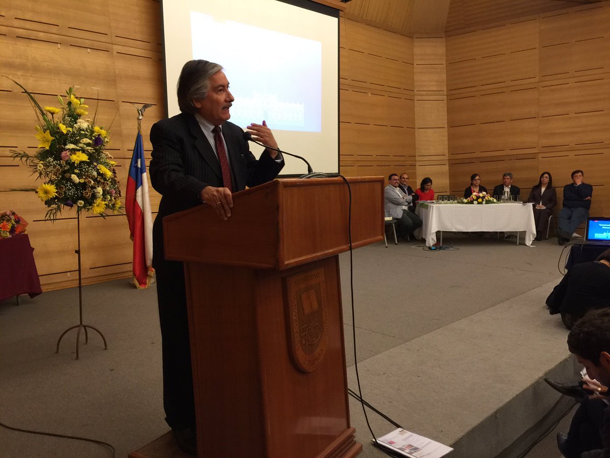 VialidadRm's tweet photo. SEREMI, Fernando Gallegos Osorio, inicia cuenta pública participativa en Provincia de Melipilla. https://t.co/wybbUJ0EI1