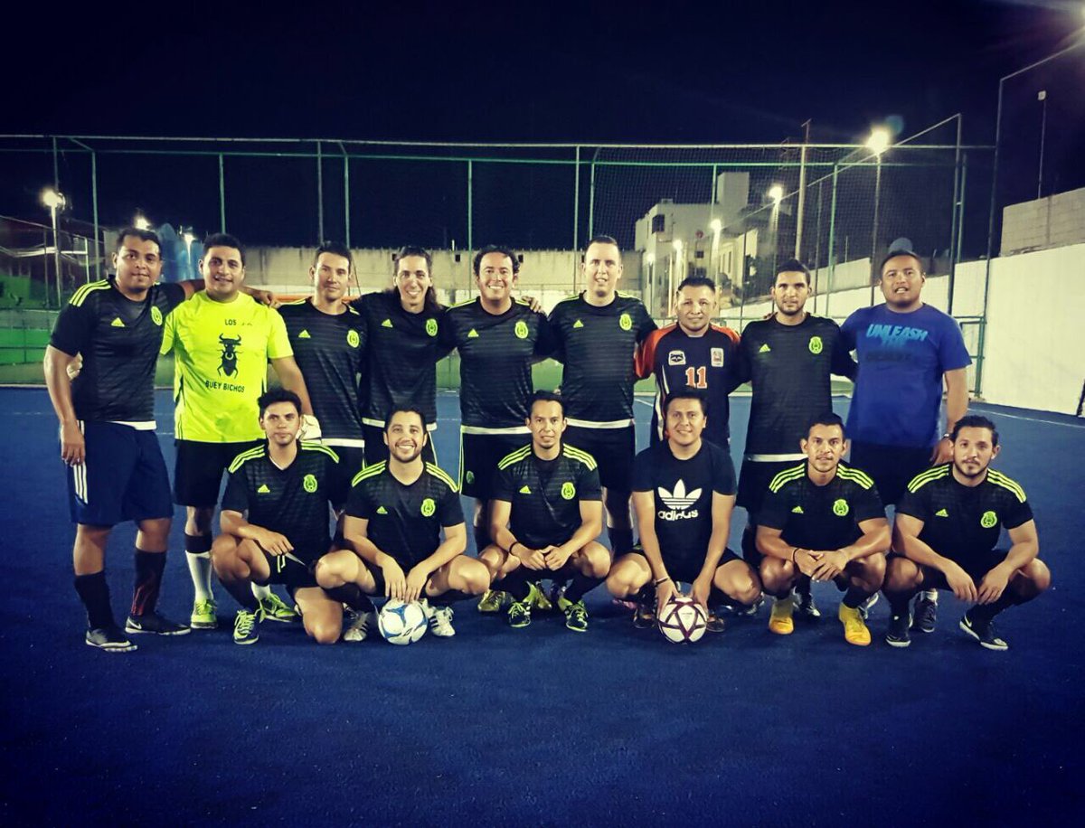 PlayaUnited7's tweet photo. Buen regreso a la victoria 4 a 2 del #Playaunited vs veteranos. Penal en contra detenido y buenos goles del equipo https://t.co/Jxljua8YwF