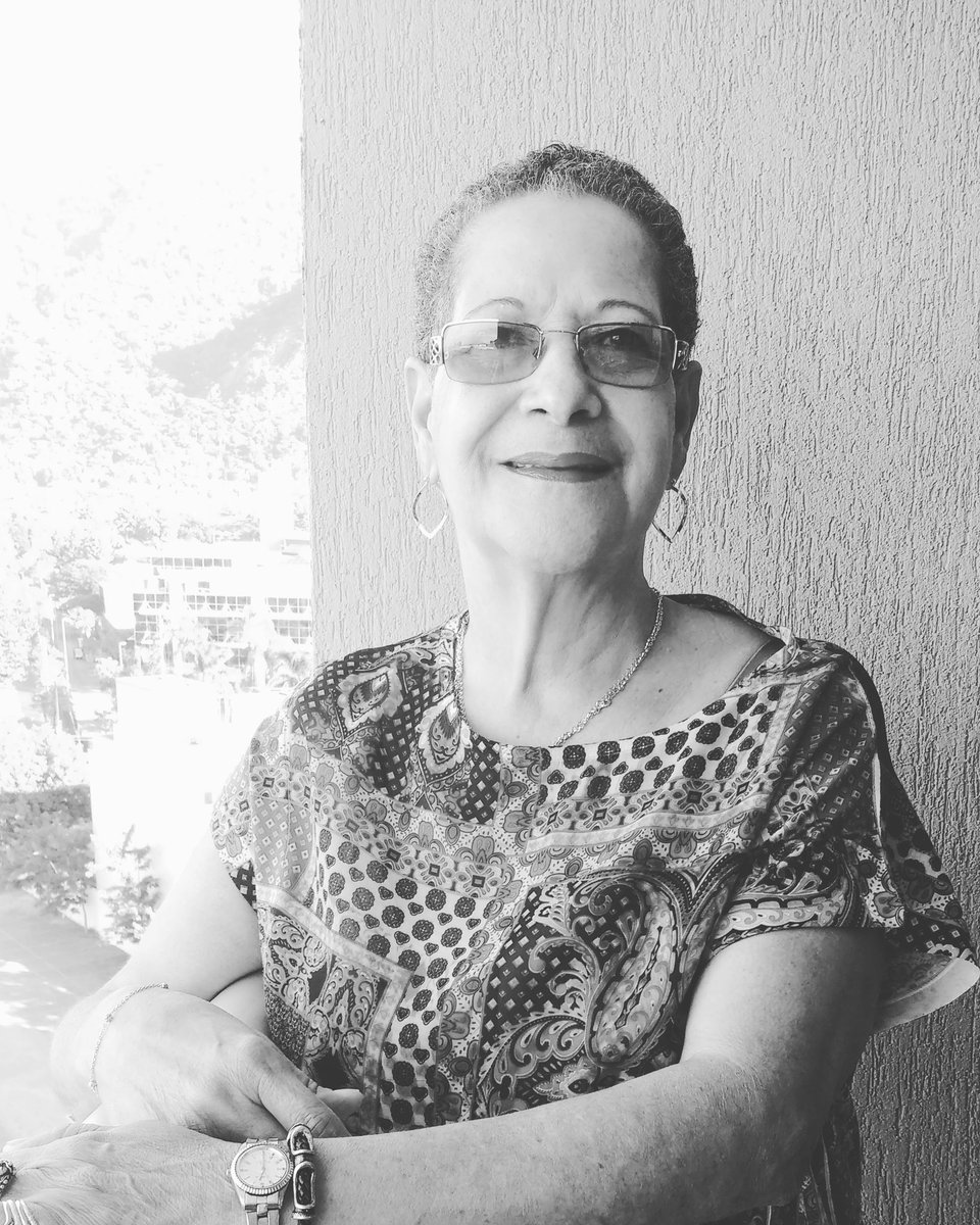 Gente  em breve no site  Ego, as fotos da Geralda, não percam!  Quem adivinhará o tema das fotos?