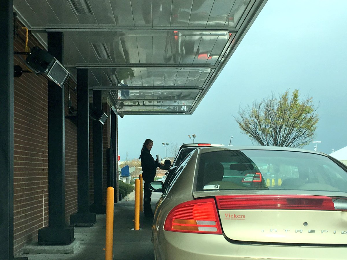 Crazy4ChickFilA's tweet photo. @ChickfilA is revolutionizing the drivethru experience in Lex, KY! Multiple orders taken, delivered at once! SO FAST https://t.co/o8ubJDinAP
