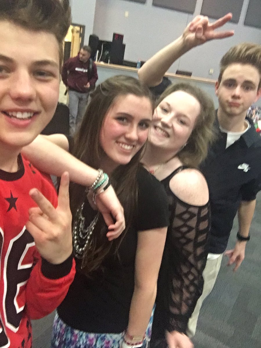 elainaahayes's tweet photo. #IMPACTMemories I miss impact Indy so much 😅😭  come back soon! :-)) ❤️❤️@ImpactMeetGreet https://t.co/rUvXCKJs14