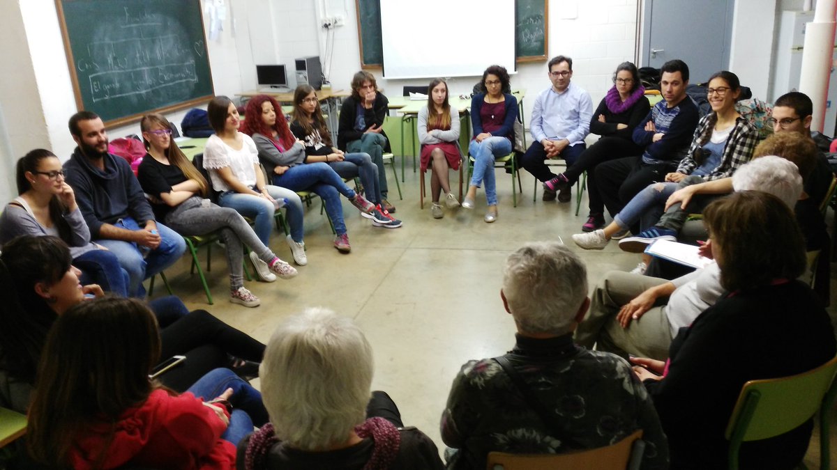 InstitutBastida's tweet photo. Xerrada a càrrec de l'associació del grup de dones de Singuerlin. Ha estat un plaer escoltar-vos. #2ISOB #grupdones https://t.co/zua3ADGCqd