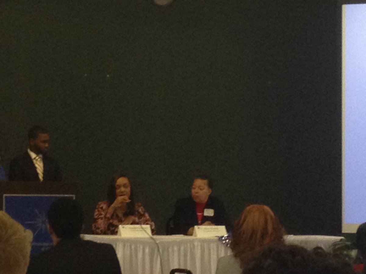 ojones_jsnn's tweet image. Shanderia Posey speaks on taking advantage of new media platforms. #SJMSConference2016