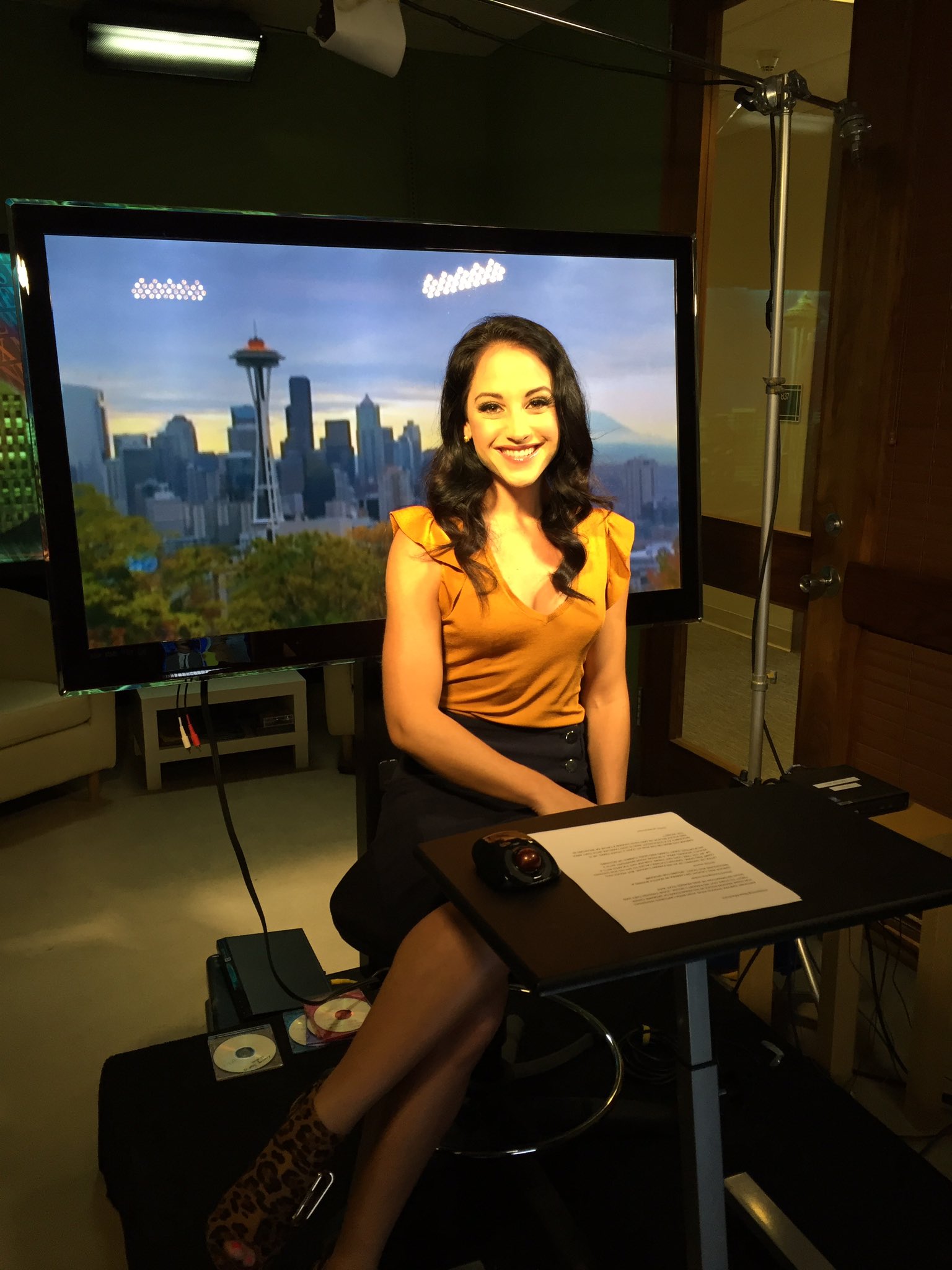 emily-compagno-on-twitter-tunein-now-happeningnow-foxnews