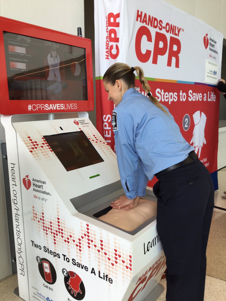 AmHeartOhio's tweet photo. We are so excited! This #HOCPR kiosk is amazing! #clue #cpriswhy @ClevelandEMS @GlobalCenterOH @BCBSAssociation https://t.co/MP58Edsmdo