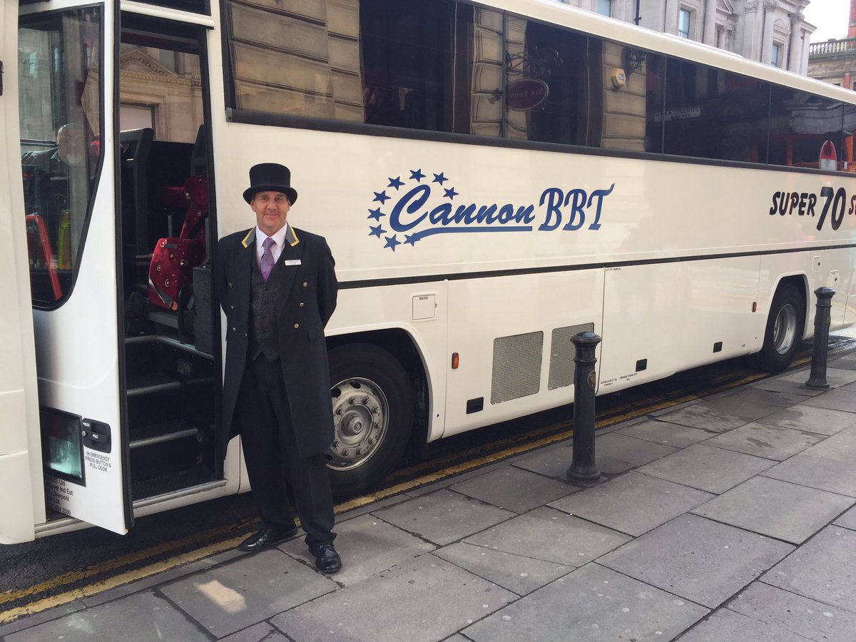 TheSirThomasLiv's tweet photo. Our first coach is leaving for #LadiesDay #Aintree2016 https://t.co/l1lvX8JJHr