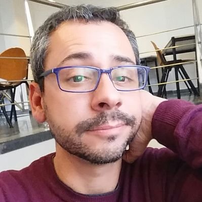 patrituits's tweet photo. Mira @MrHoviStar qué guapo he dejado a mi amigo @ToniLliteras #ToniStar 😂👌 We love you diva! 😘 Good luck from Spain! https://t.co/gmteaEDl5s