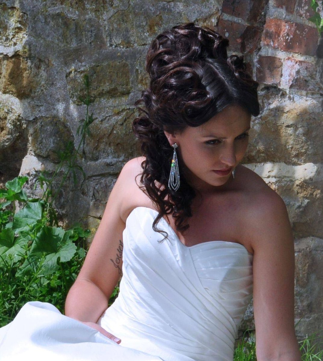 MUApierangela's tweet photo. #professional #hairstylist #brides #avantgarde #makeupartist  https://t.co/vRhB38qFQa https://t.co/hxYG2FPP4f