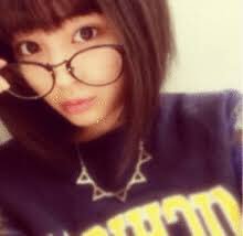 OvqcL's tweet photo. メガネ姿のすずちゃんもかわいい〜！
#可愛いと思った人RT 
#広瀬すず好きな人RT 
#眼鏡もありだと思った人RT https://t.co/re6kdnrW7v