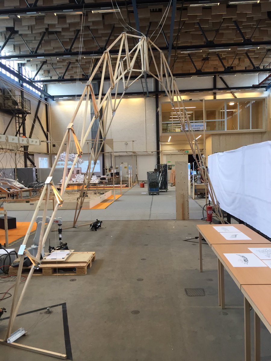 IamNathanKing's tweet photo. LogJam!@Smartgeometry w/ @fagerstromg,Nick Cote,and @MJKKirschner. @VT_CDR @VTCAUS @DynamoBIM @BUILDSpc @VTresearch https://t.co/3jGTp7EIj4
