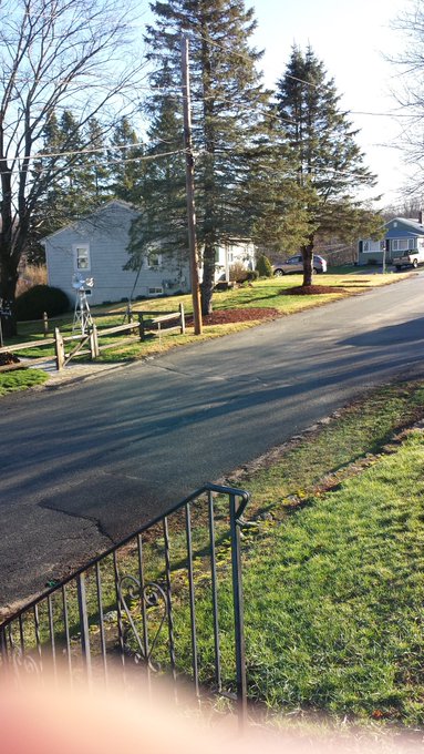 Good morning from my childhood home https://t.co/5WFAfXGeiI