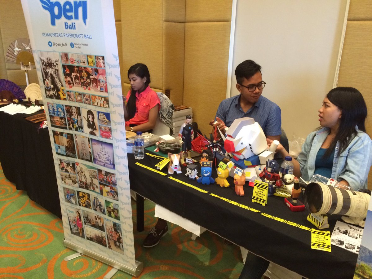 stand peri bali at enterpreneur festival 2 April 2016
#perikertas #peribali