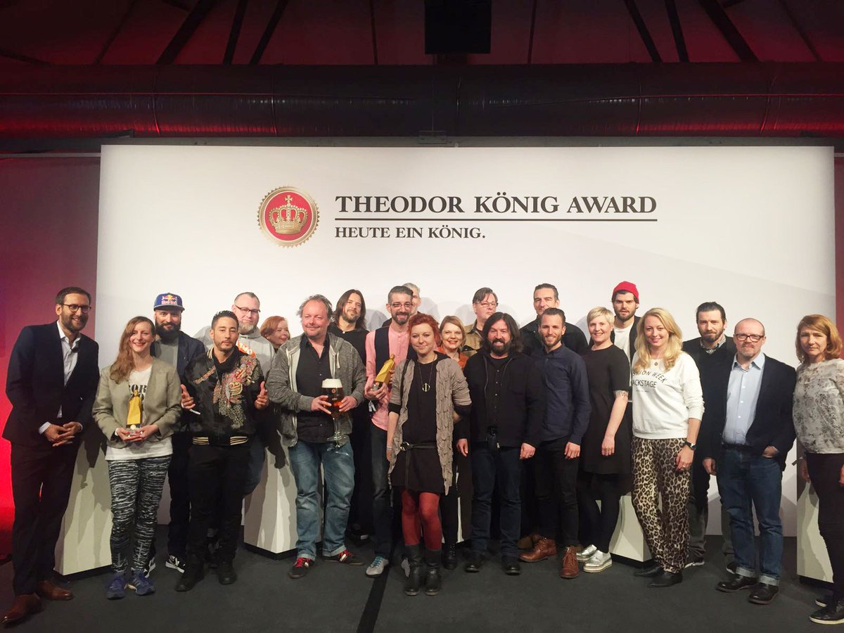 Strahlende Sieger! Das sind die fünf Gewinner des Theodor König Awards!
#TKAWARD2016 #ECHO2016 #HEUTEEINKÖNIG