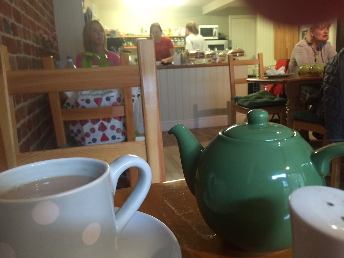 Quick cuppa round the corner &amp; back to work !        <a href="/MullinsShop/">Mullins Coffee Shop</a> <a href="/scissors_golden/">Golden Scissors</a> <a href="/DorkingTown/">Dorking</a> <a href="/MullinsShop/">Mullins Coffee Shop</a>