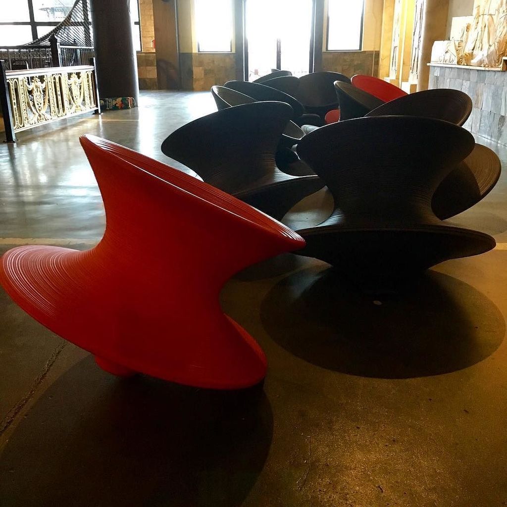 citymuseum's tweet image. Spun chairs ready to go on the 4th floor. #thomasheatherwick #spunchair ift.tt/1MjNJSH
