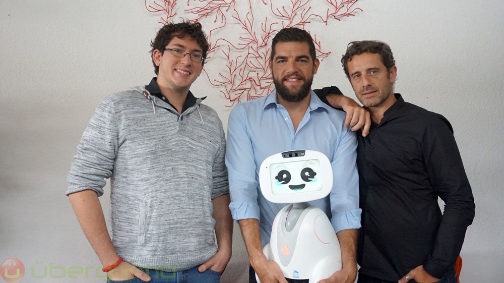 helenerollback's tweet image. Bien mieux que #AdoptUnMec.com, maintenant il y a #Adoptbuddy.com 😘 alors les filles, laissez-vous tenter !! 💑