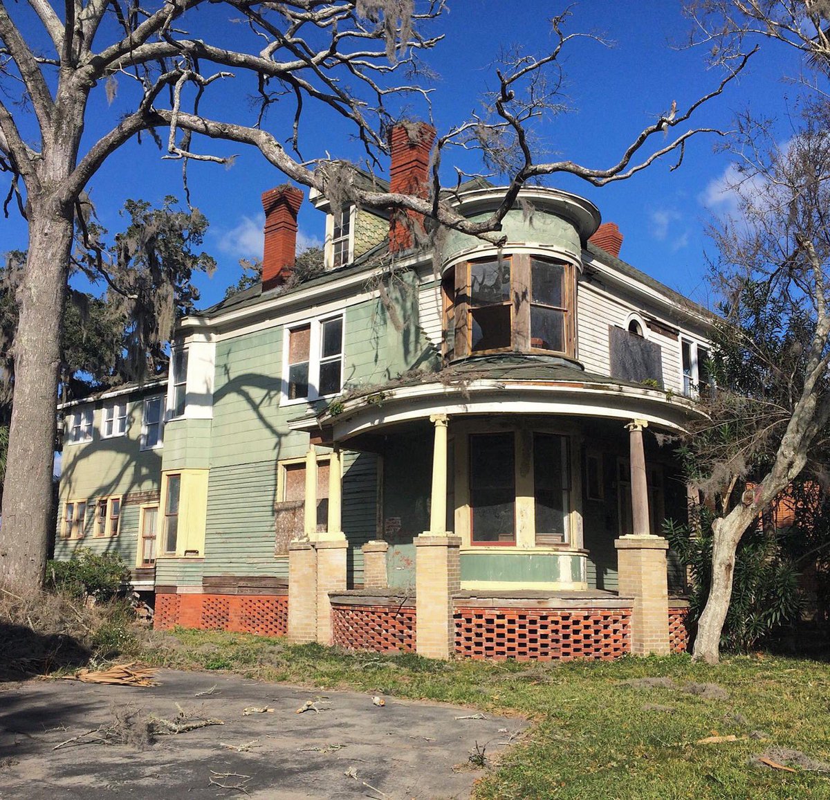 MyHBF's tweet photo. This building is in peril! Looking for letters of support and possible investors! #PlacesInPeril #ThisPlaceMatters https://t.co/e3GpHX5wcJ