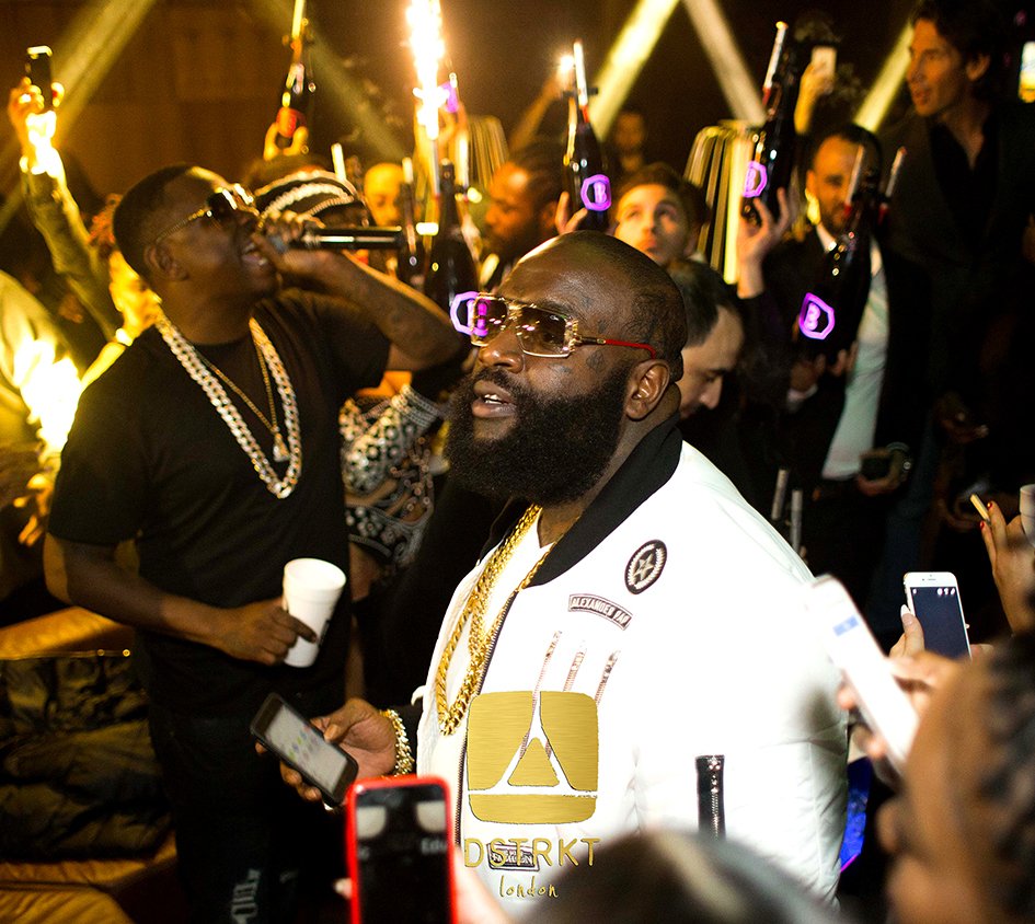 dstrktlondon's tweet image. Our world renowned VIP hospitality puts smile on the face of even the most demanding individuals #RickRoss #Dstrkt