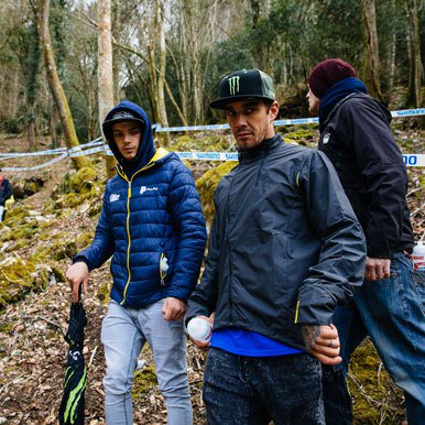 Chain__Reaction's tweet photo. Team Chain Reaction Cycles PayPal: Lourdes 2016 https://t.co/bvjnkVGsFo https://t.co/sVirJNUhPz