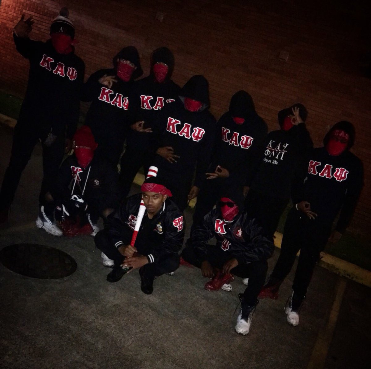 LamarKappas's tweet photo. 48 Hours til they are free😩
#FreeTheNupes
#Kappaweek2k16 https://t.co/J4k3XdnHJy
