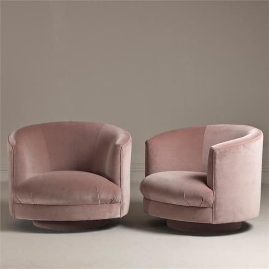 What do you think of these 1960's swivel tub chairs? Very @Sketchlondon! <a href="/pantone/">PANTONE</a> #ColorOfTheYear #RoseQuartz