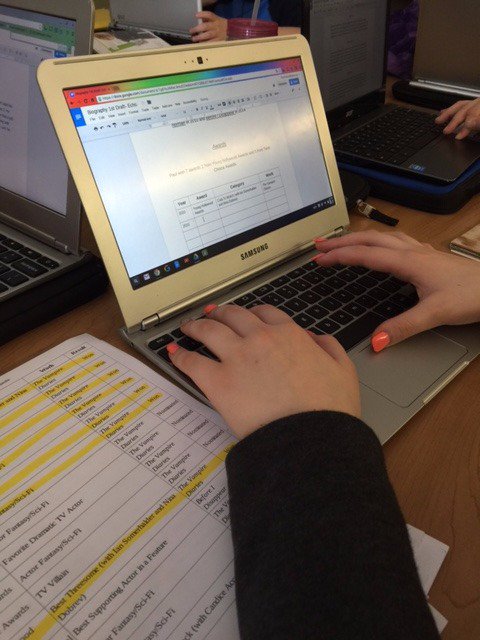 YeshuaPastina's tweet photo. Ms. Ashley's class first draft biography writing! #proudteacher #completelyfocused #whatsyourstory @SheldonSchoolVT https://t.co/2FjTDsRyri