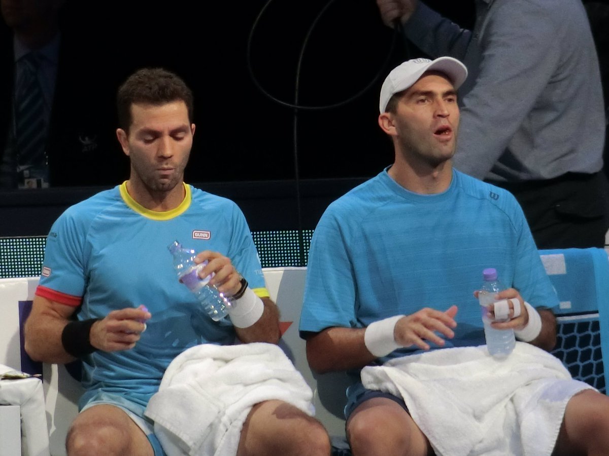 missy5around's tweet photo. Rojer  &amp; Tecau #Finals2015 https://t.co/8Dpys1EYkX