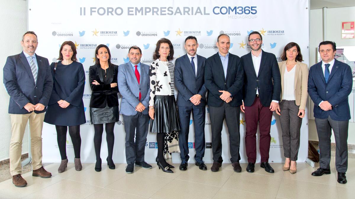 CarmenPlanas's tweet photo. Magnífico el II Foro Empresarial #TwitterCOM365 con @PepeAyalaSpain Director General de @TwitterSpain como invitado! https://t.co/xFQ3DCQOfg