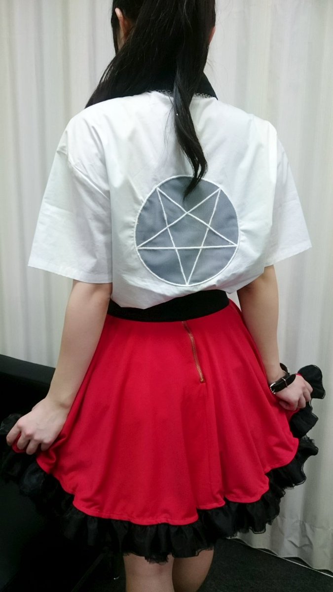 今日の衣装はHELLCATPUNKS様でした！襟のワンポイントも素敵だけど