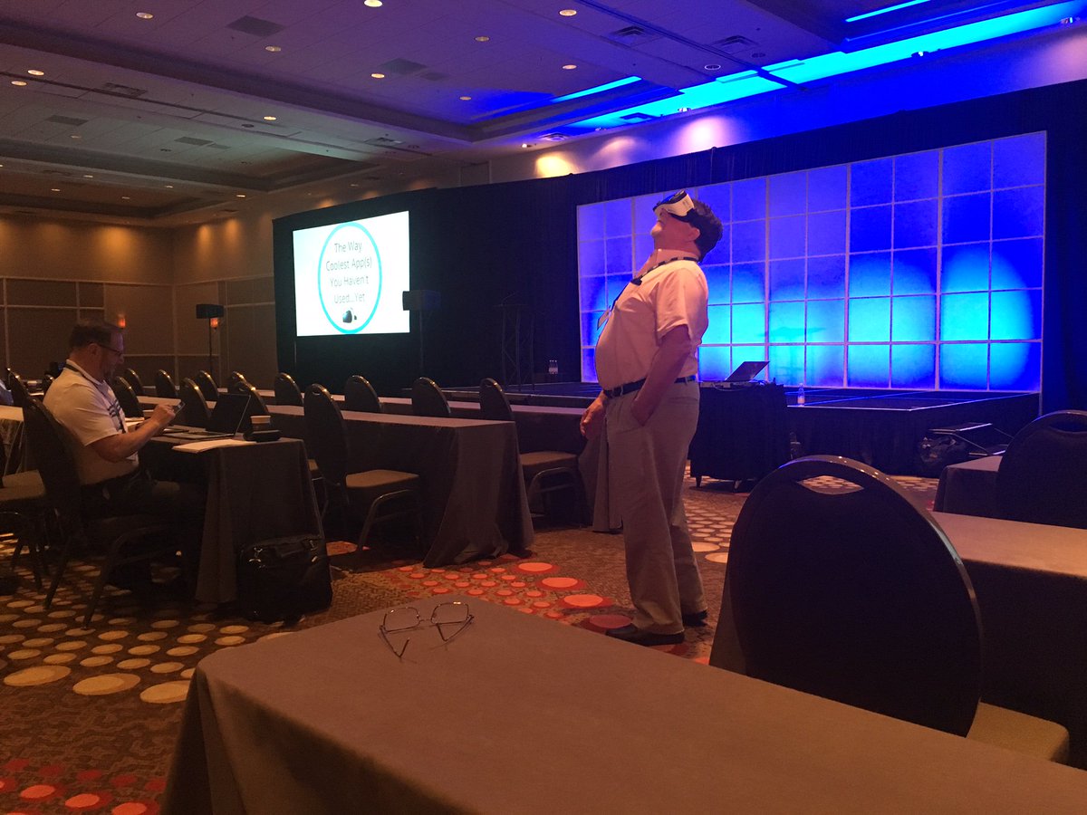 AllControl1's tweet image. Pics from the #AHTDspring 2016 Conference! Trying out a #virtual reality headset... How Cool!!