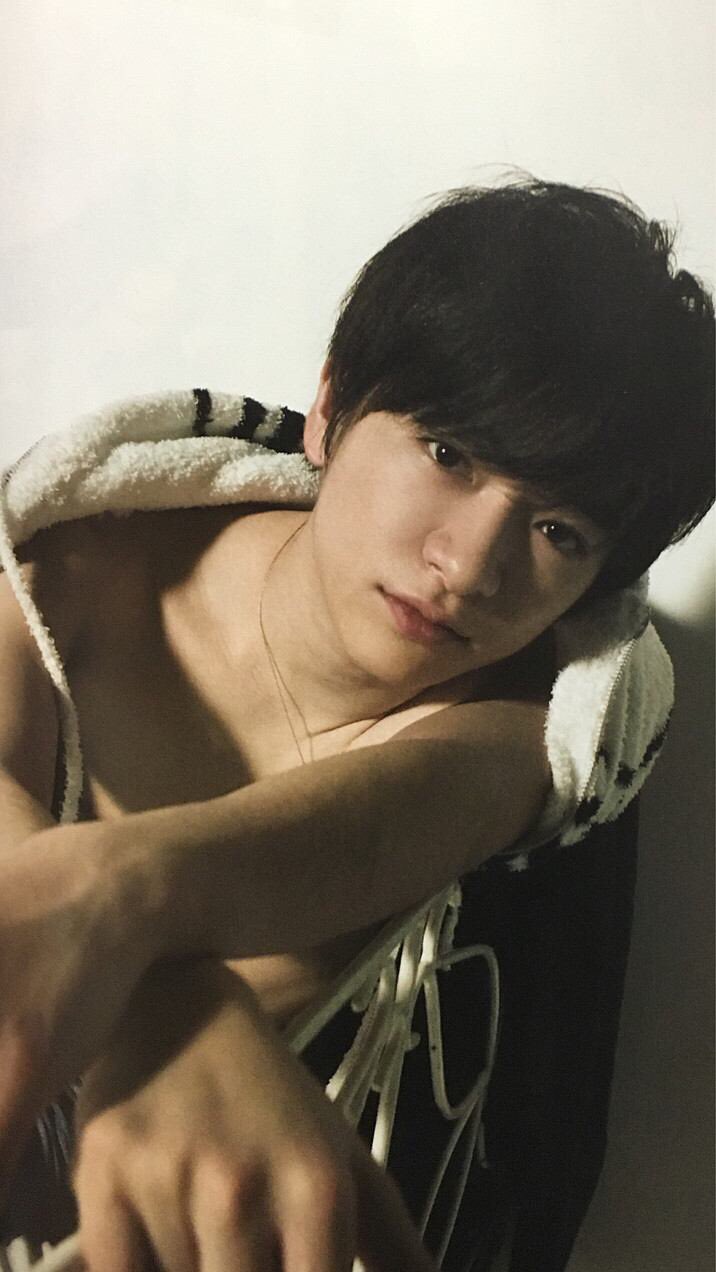 知念侑李がたまらないbot えろかっこいい知念侑李がたまらない可愛いだけでは終わらせないのですこのギャップが沼なのです T Co Ytj1dqag3q Twitter