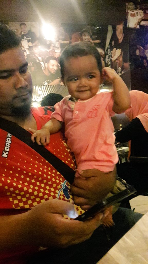 wan azzalea tweet media