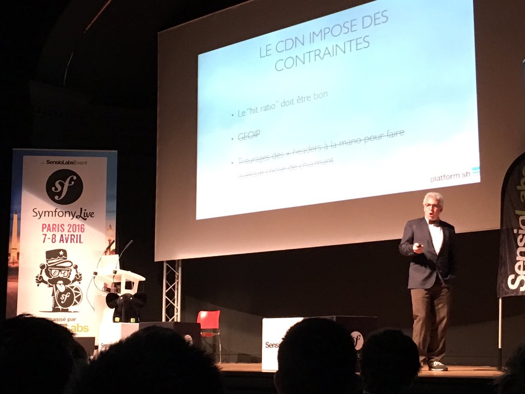 FredPlais's tweet image. Comment creer une application &quot;cloud native&quot; par @OriPekelman @platformsh #SymfonyLive Paris