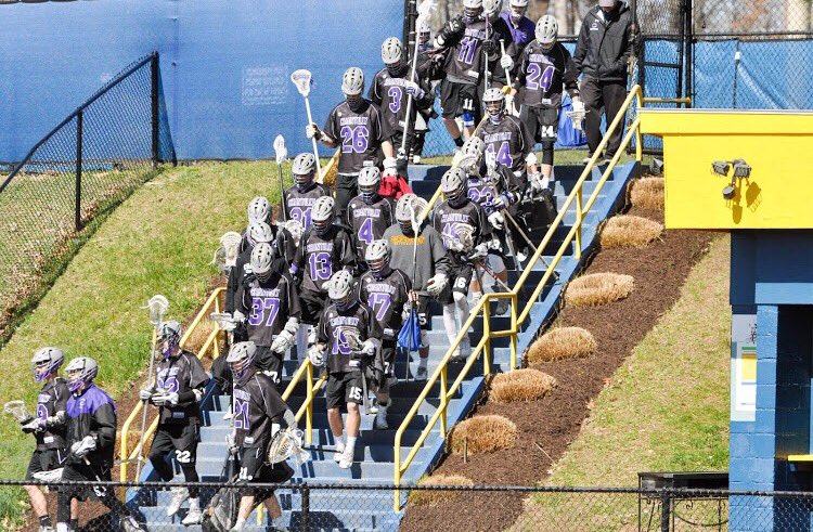 I love a man in uniform😍😏