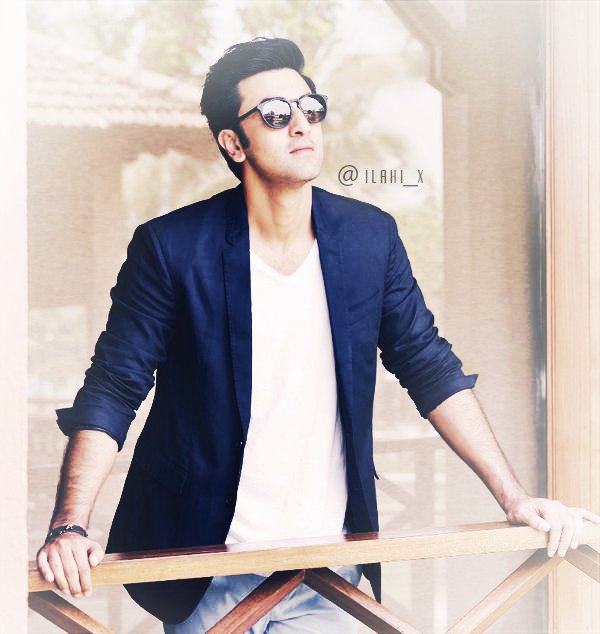 ilahi_x's tweet photo. RANBIR KAPOOR APPRECIATION PART 3 😍 https://t.co/knDPq9rb8B