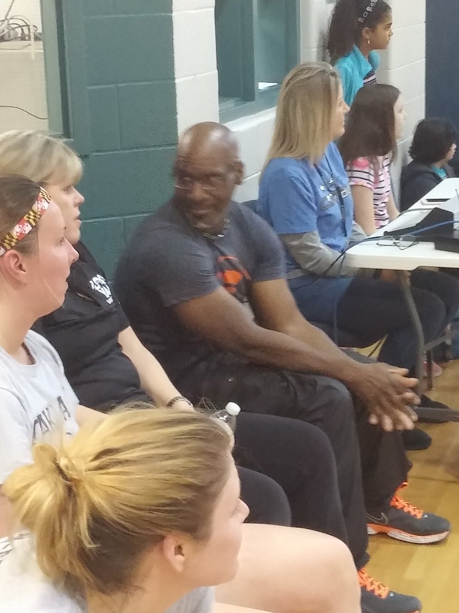 ShellyMcga's tweet photo. ##fcpsoms staff vs student bball game...history repats itself...staff has NEVER lost #fcpsims https://t.co/L8oeqeeozT