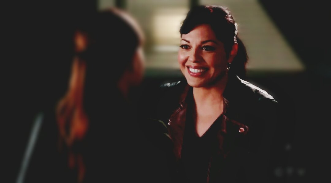 Fifty shades of Calliope Torres.《12x17》