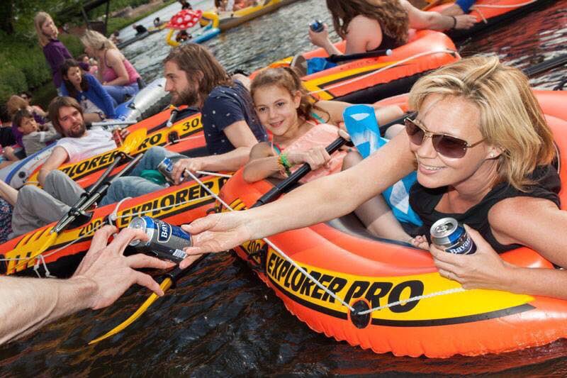 De #RubberbotenParty is weer gepland! Zondag 3 juli drijven we naar #stadsstrand <a href="/WitteSieb/">Witte Sieb</a>. facebook.com/events/4591642…