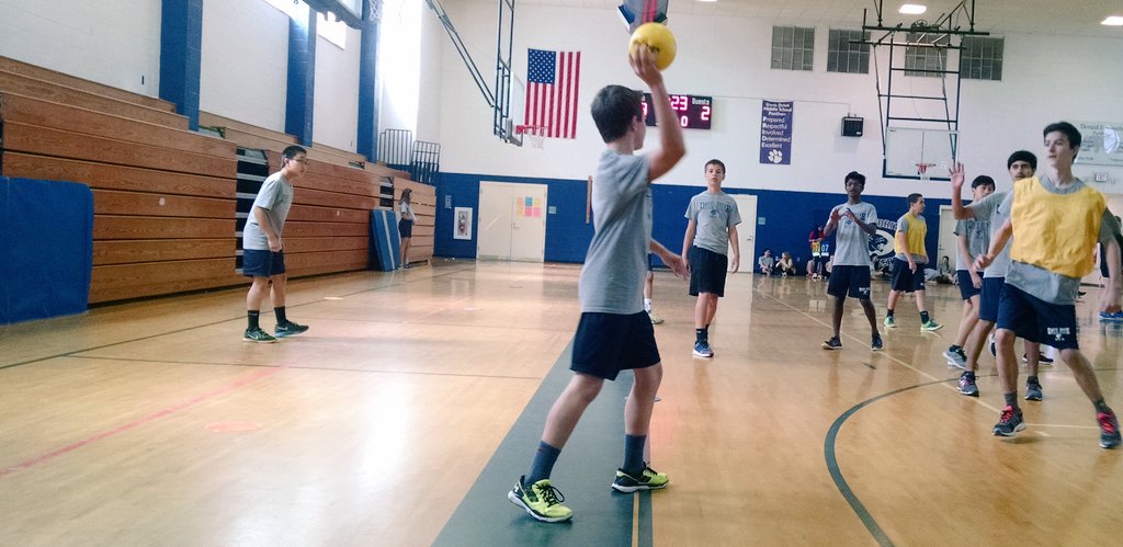 DDMS_Lewis's tweet photo. Another glorious day of #TeamHandball in #PE. #Active bodies = active minds in the classroom! #teamwork @DDMSBuzz https://t.co/DVf5keS8C3