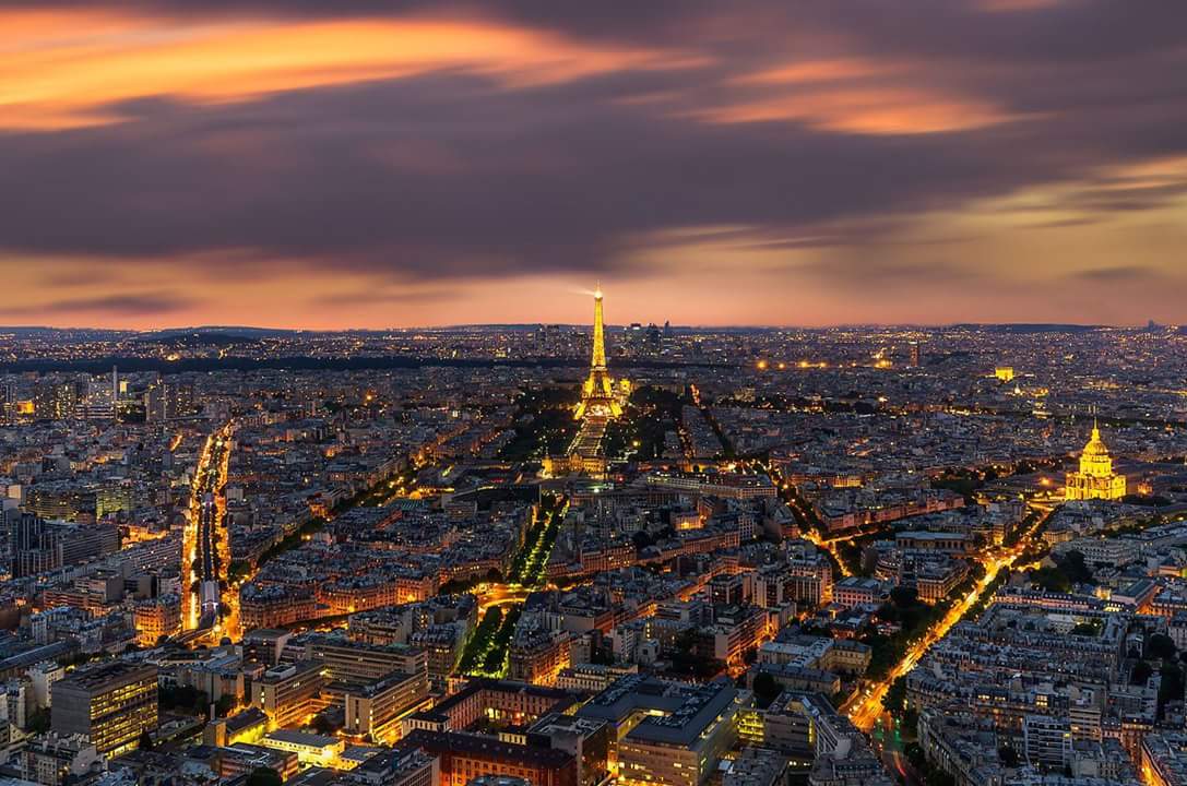 Spectacular view over a spectacular city: #Paris from <a href="/Montparnasse56/">Tour Montparnasse 56</a> paris-tourist.com/c673.  © <a href="/VisitParisIdf/">Paris Tourisme</a>
