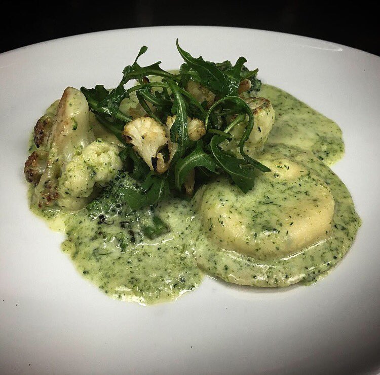 theblueboca's tweet photo. Ricotta Ravioli with Cauliflower florets &amp; broccoli &amp; arugula #vegetarian #foodie https://t.co/HSmIAYGaqL
