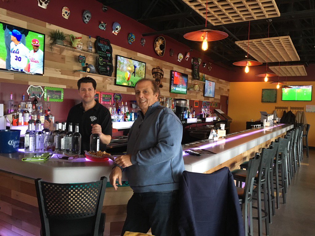 jtgav's tweet photo. So happy for #jimspano who opened #papigrandes #mexican restaurant in #amherstny! Great food great company https://t.co/cjKXjUFhP6