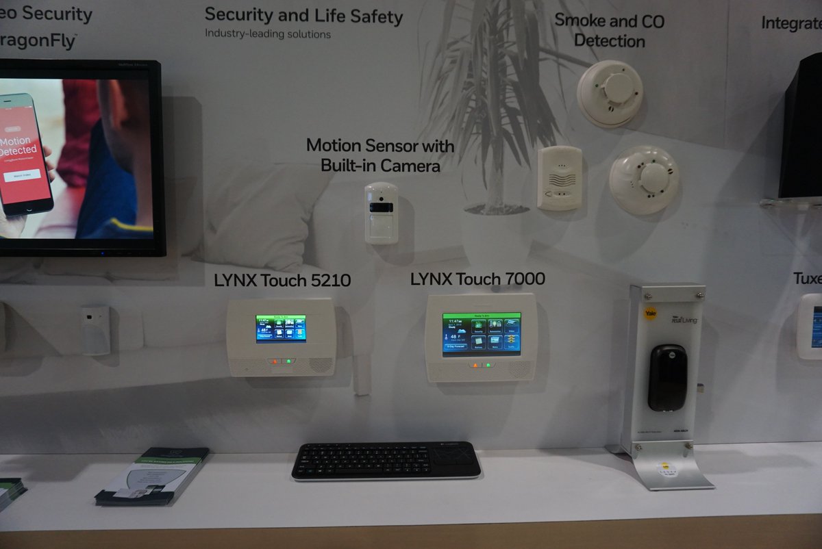 ResideoPro's tweet image. Before you leave #ISCWest, come talk to us in Booth #14025 about LYNX Touch and our new 5800 CAMIR! #ISCW16